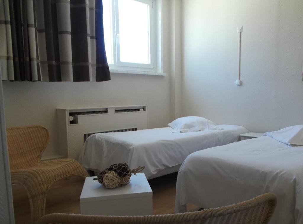 Hotel Pacific Calais Kamer foto